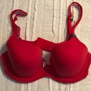 NWT Body By Victoria Bra